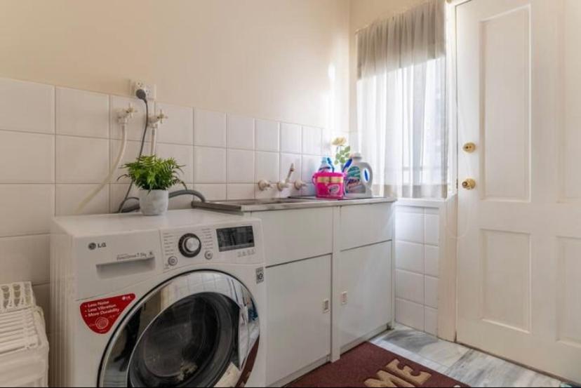 Cosy Private Room Easy Access To City & Airport Melbourne Exterior foto